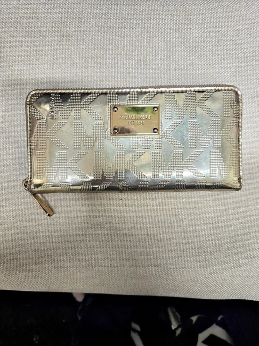 Michael Kors Jet Set Large Metallic Logo Debossed Continental Wallet